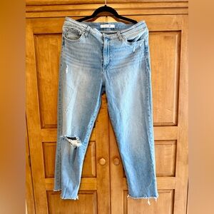 Joe’s Jeans Distressed Crop Size 32